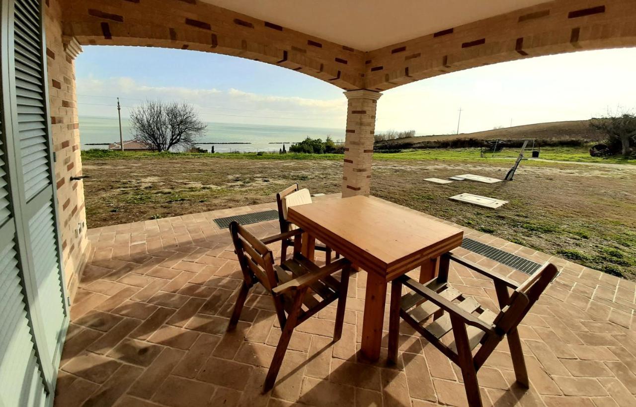 Bio Agriturismo Mare In Campagna Campofilone Exterior photo